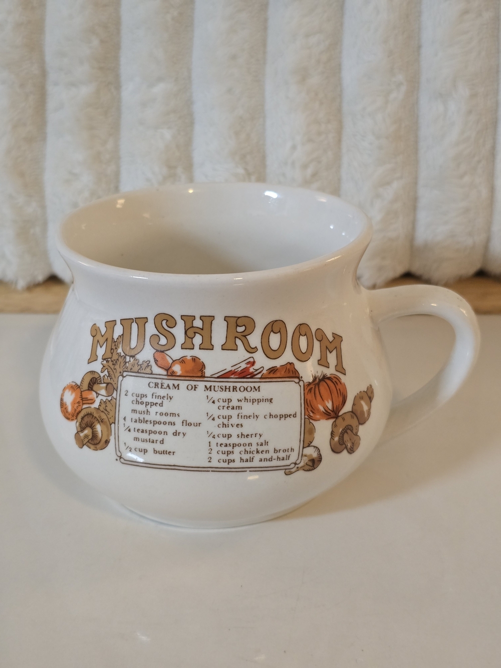 Vintage Retro 1970s Liling China Cream of Mushroom Soup Recipe Mug Bowl